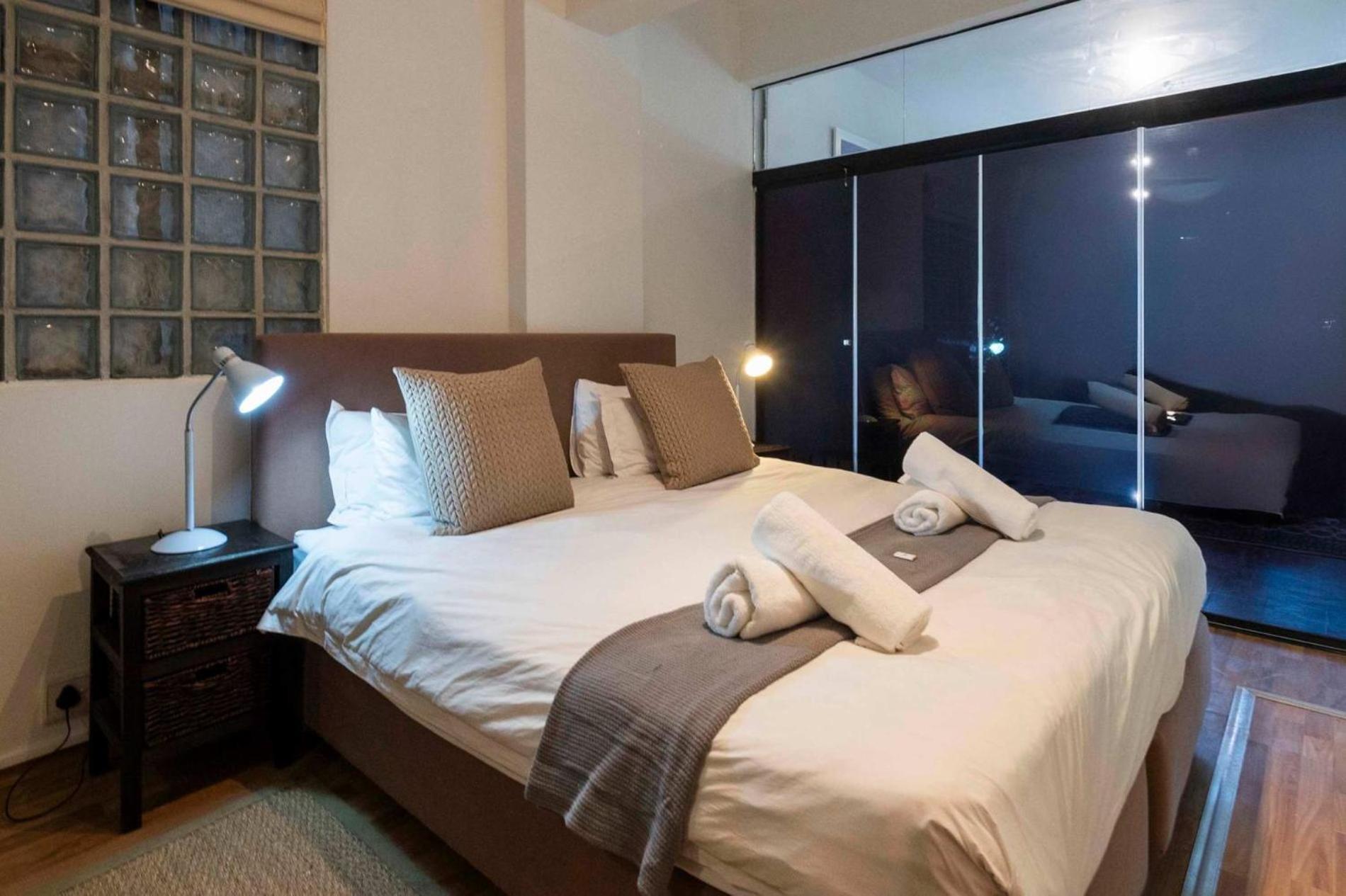 Greenmarket Place Contemporary Retreat Apartment Cape Town